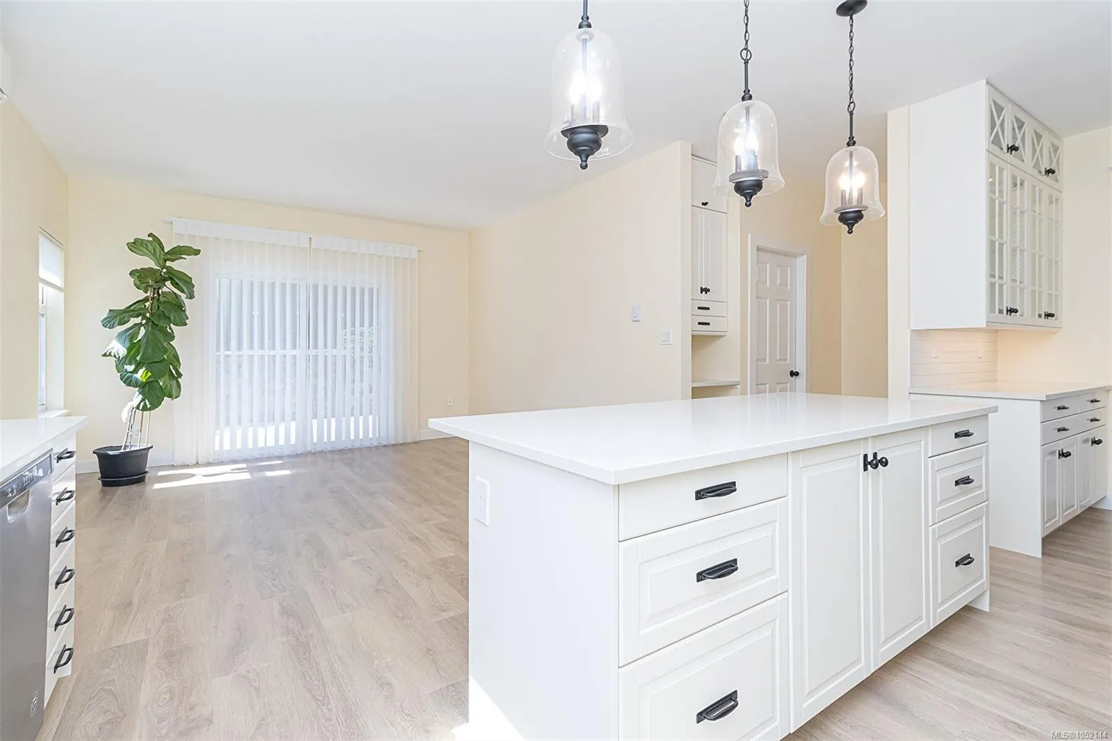 7968 Polo Park Cres