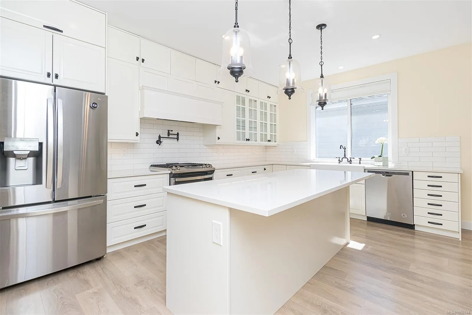 7968 Polo Park Cres