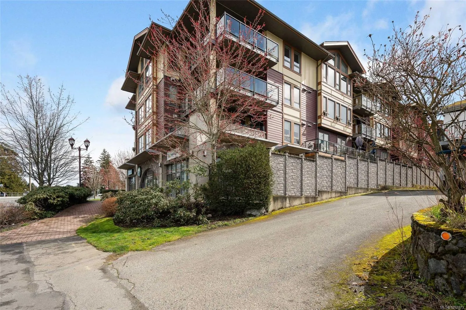 3220 Jacklin Rd