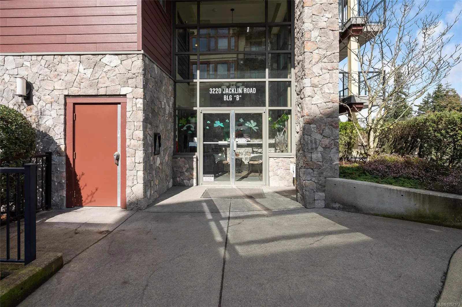 3220 Jacklin Rd