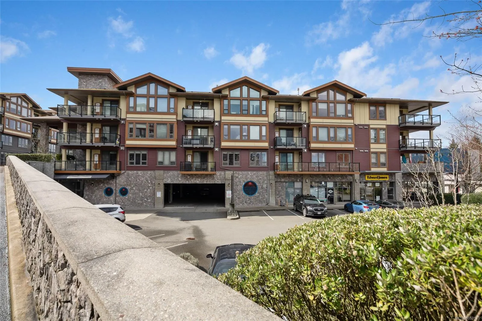 3220 Jacklin Rd