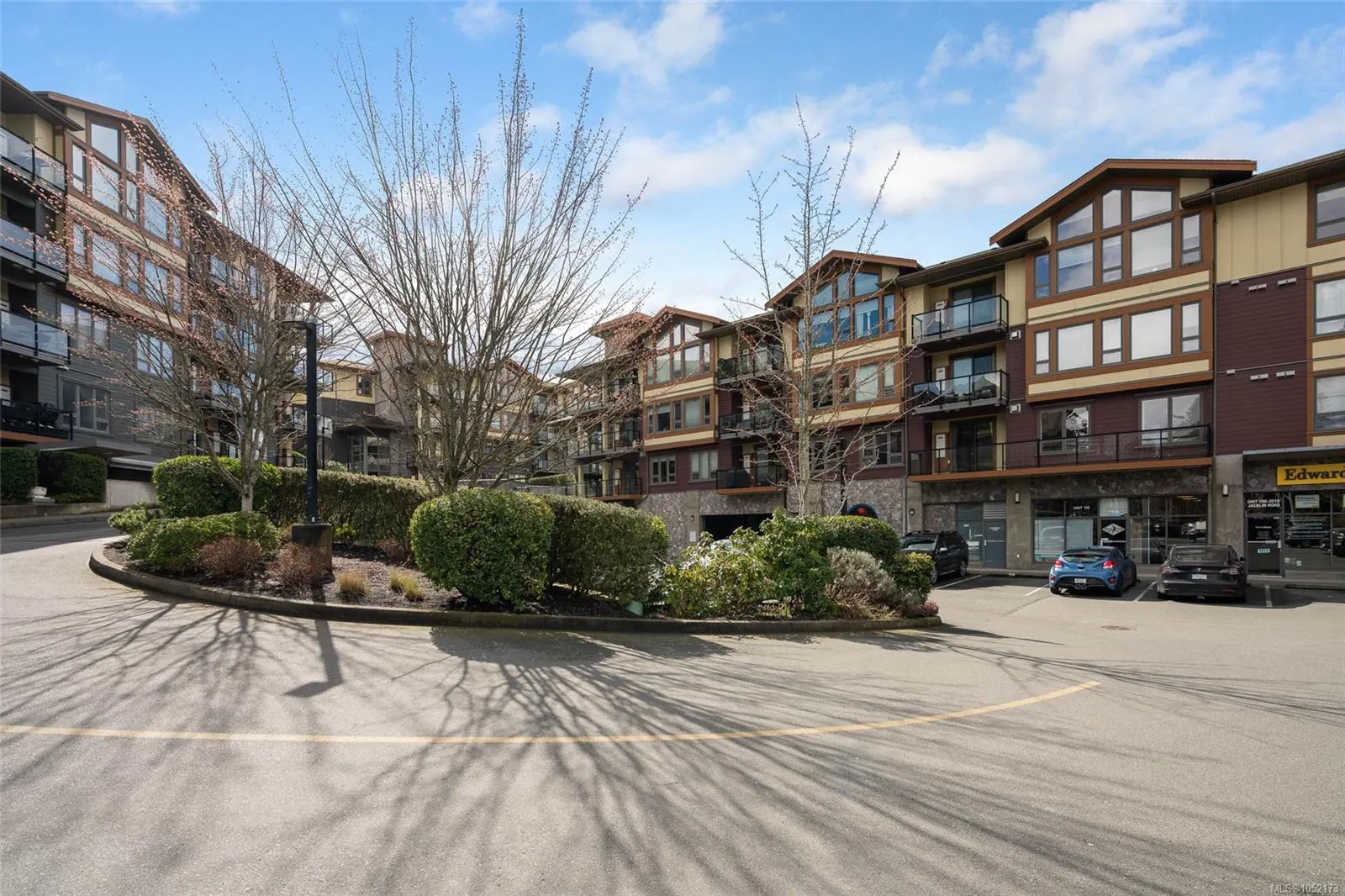 3220 Jacklin Rd