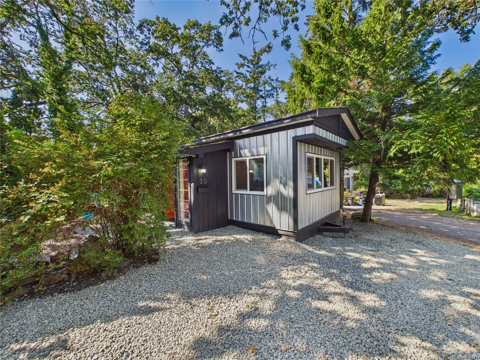 1201 CRAIGFLOWER Rd