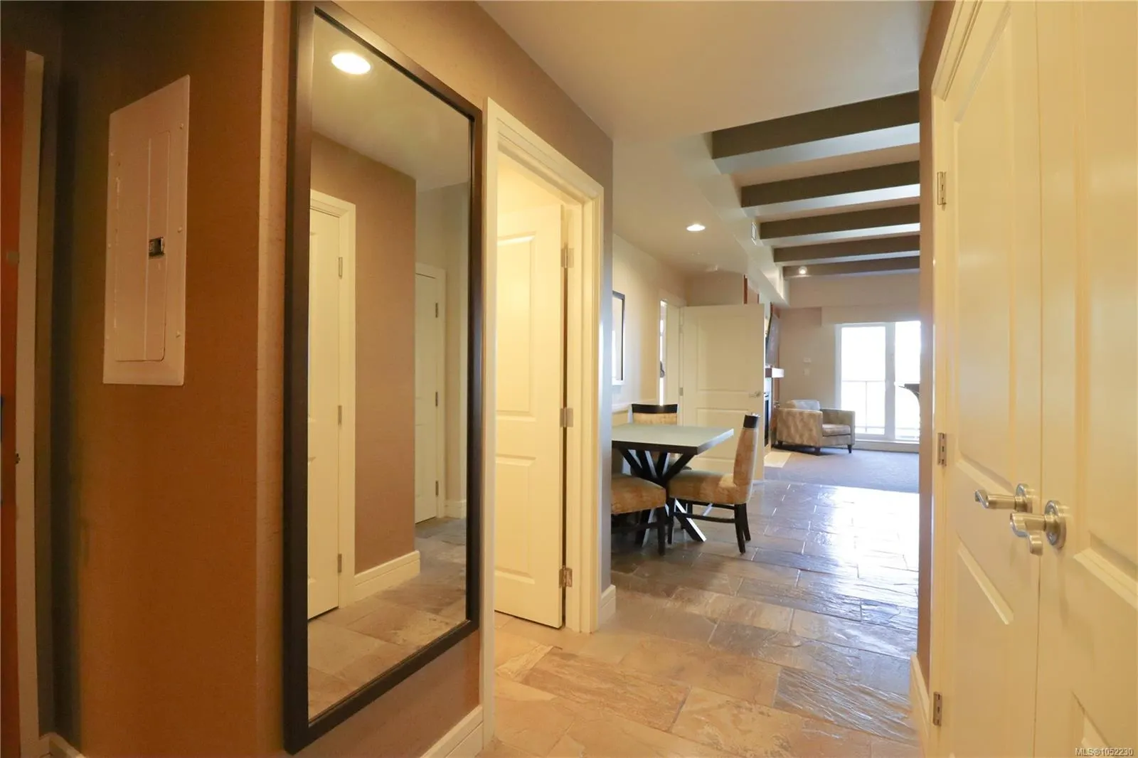 1376 Lynburne Pl