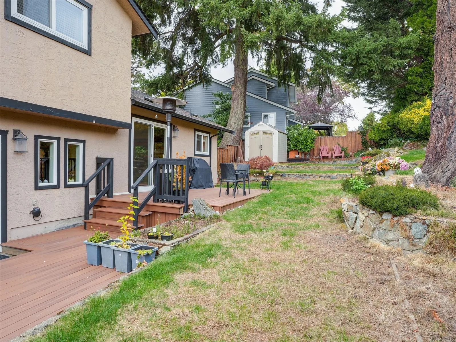 4207 Leaf Hill Green