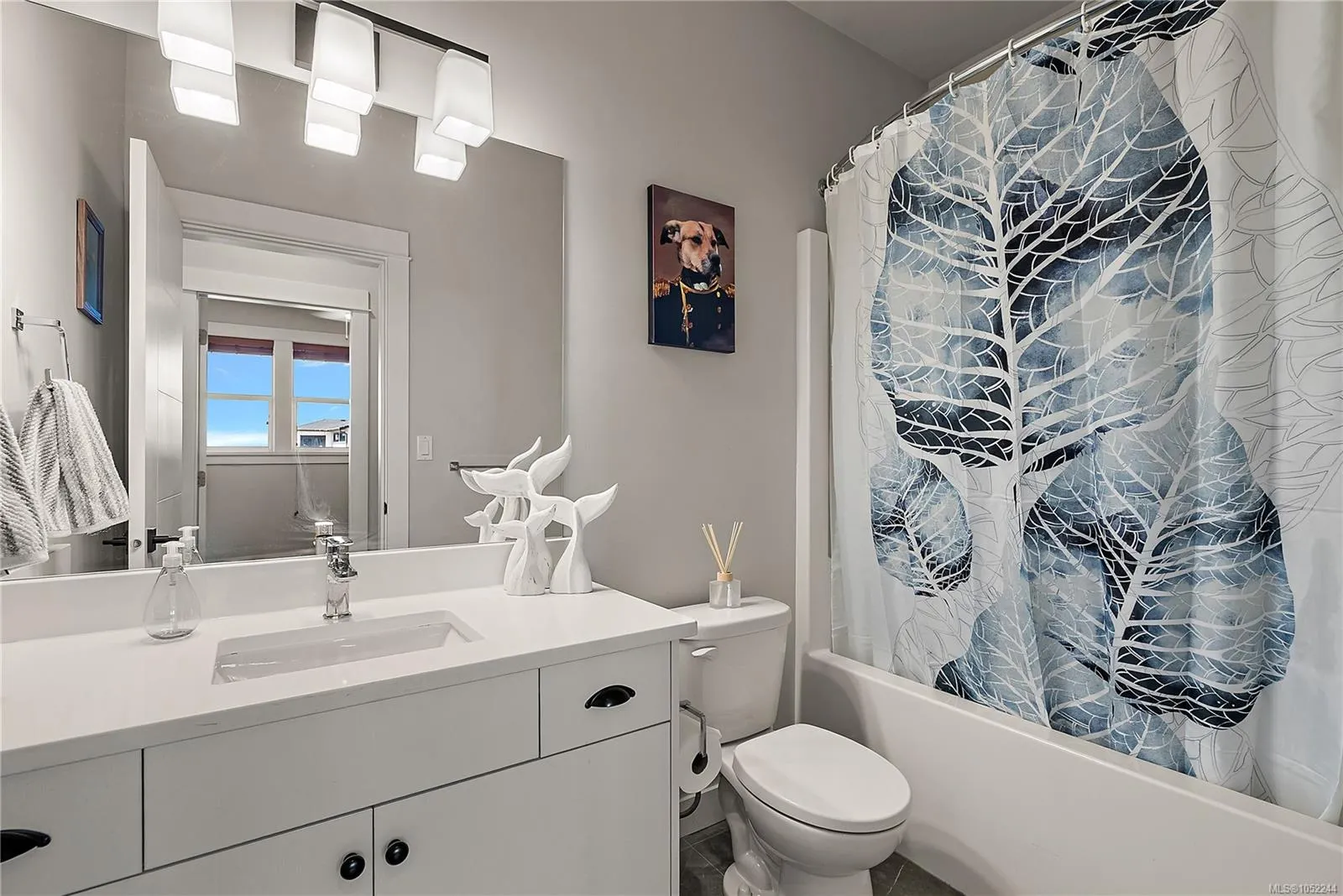 2331 Azurite Cres