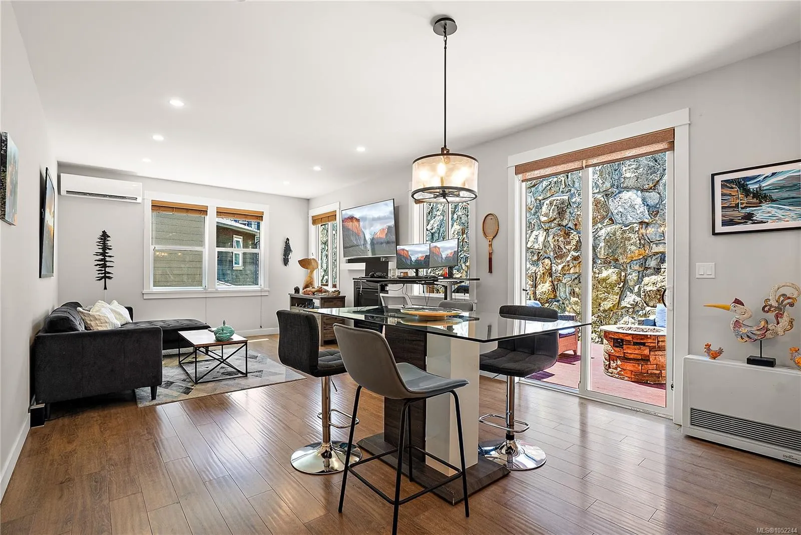 2331 Azurite Cres