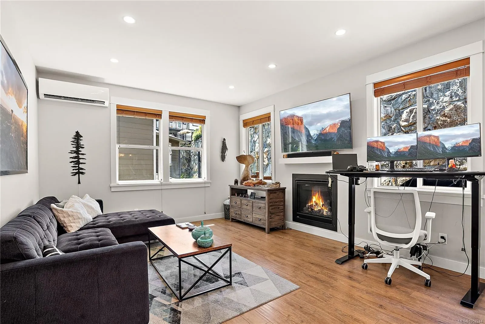 2331 Azurite Cres