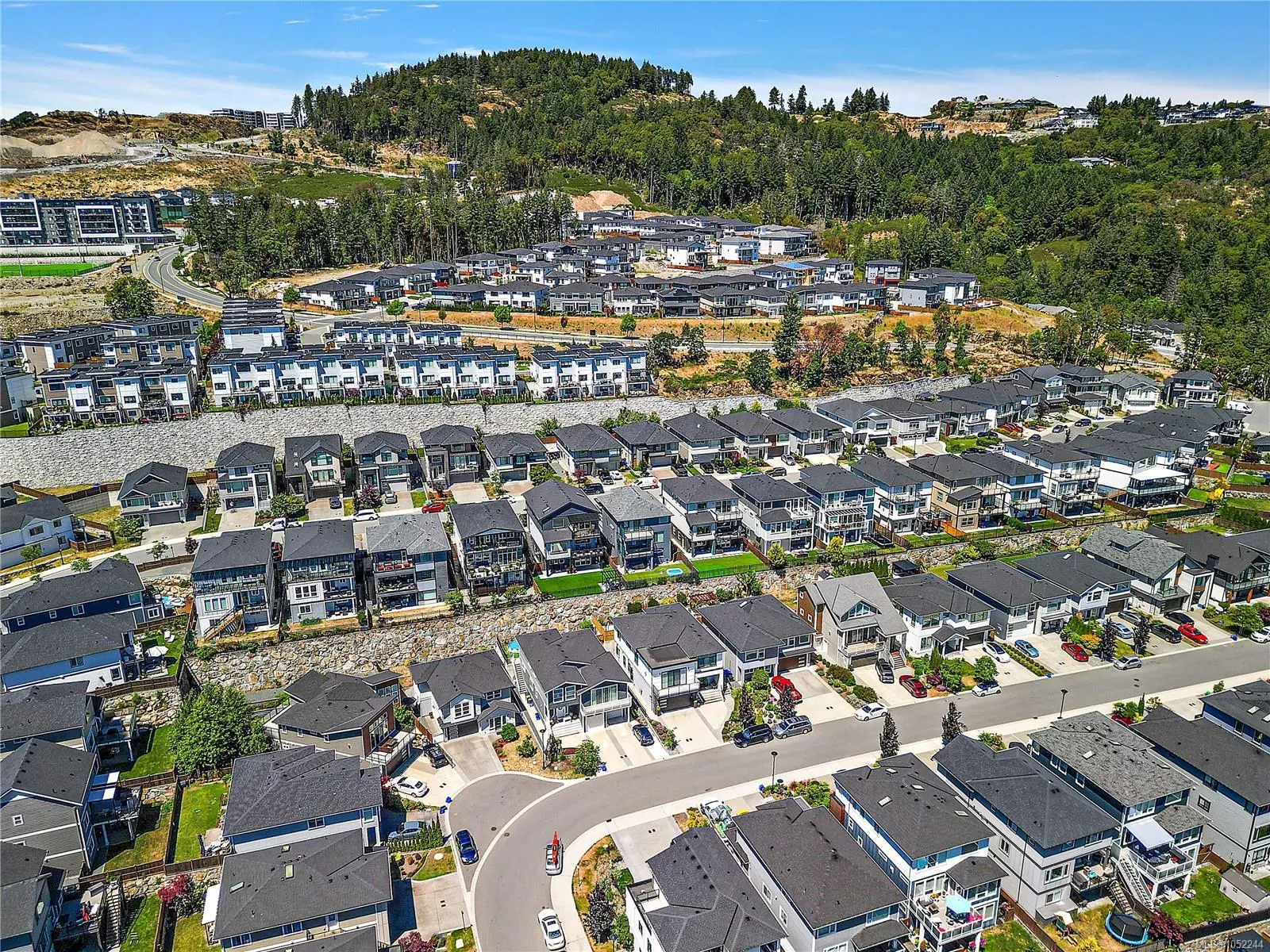2331 Azurite Cres