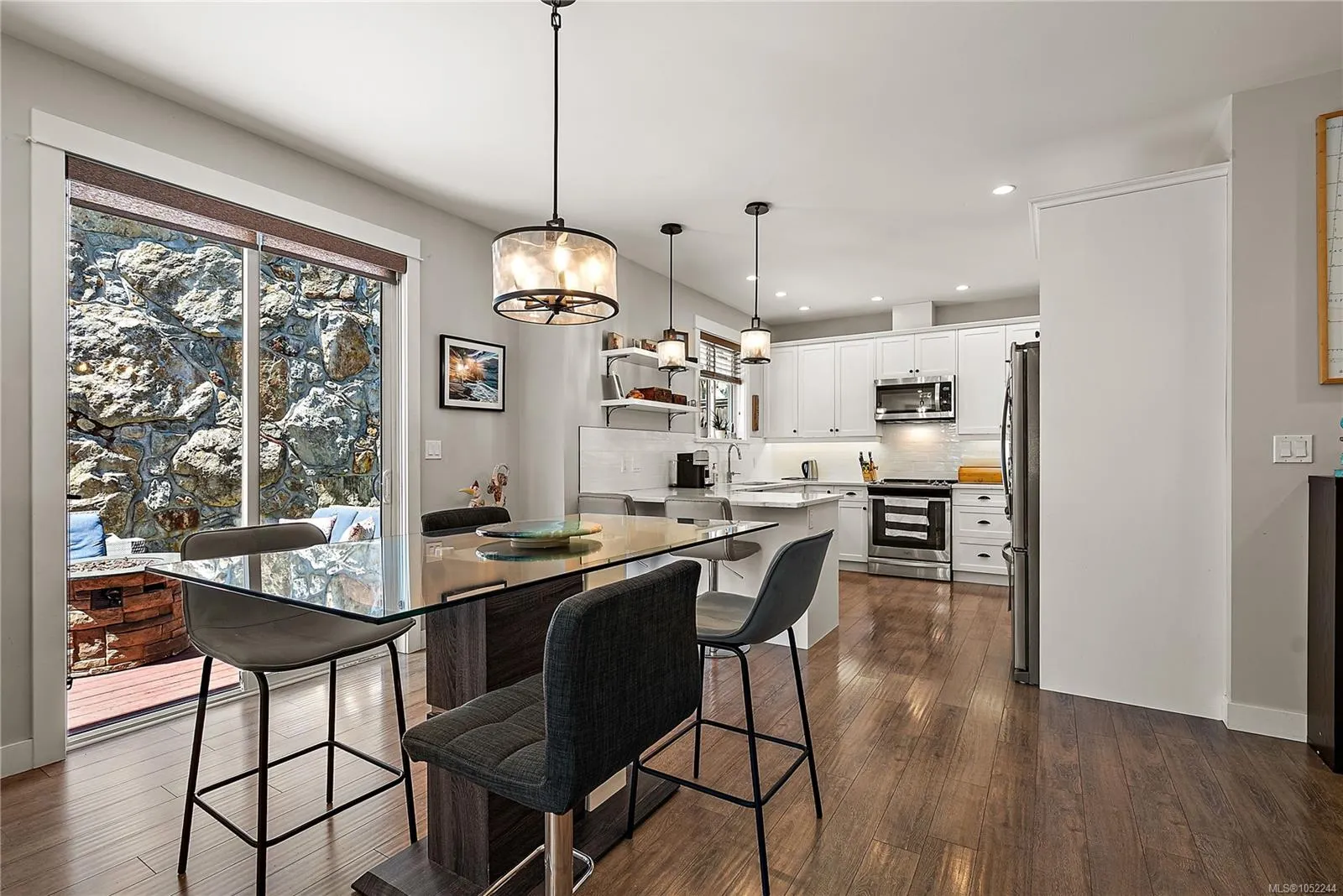 2331 Azurite Cres