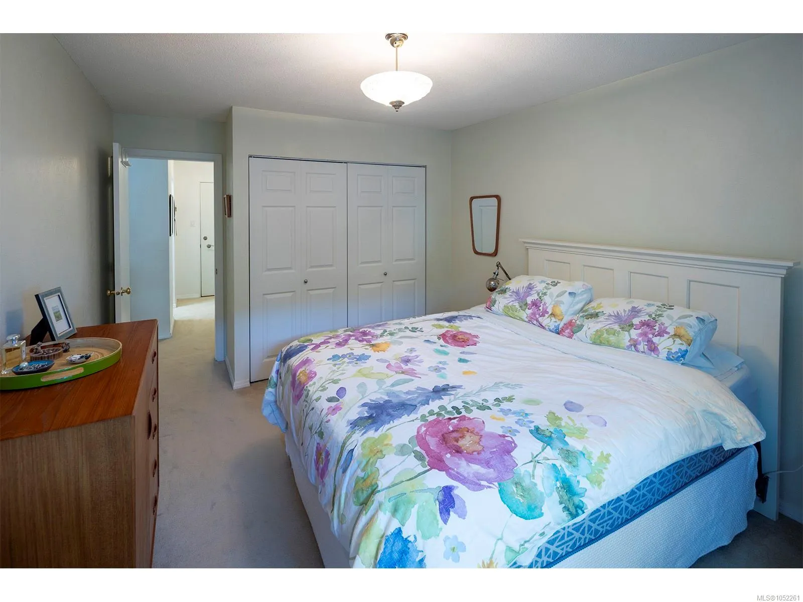 2095 Oak Bay Ave