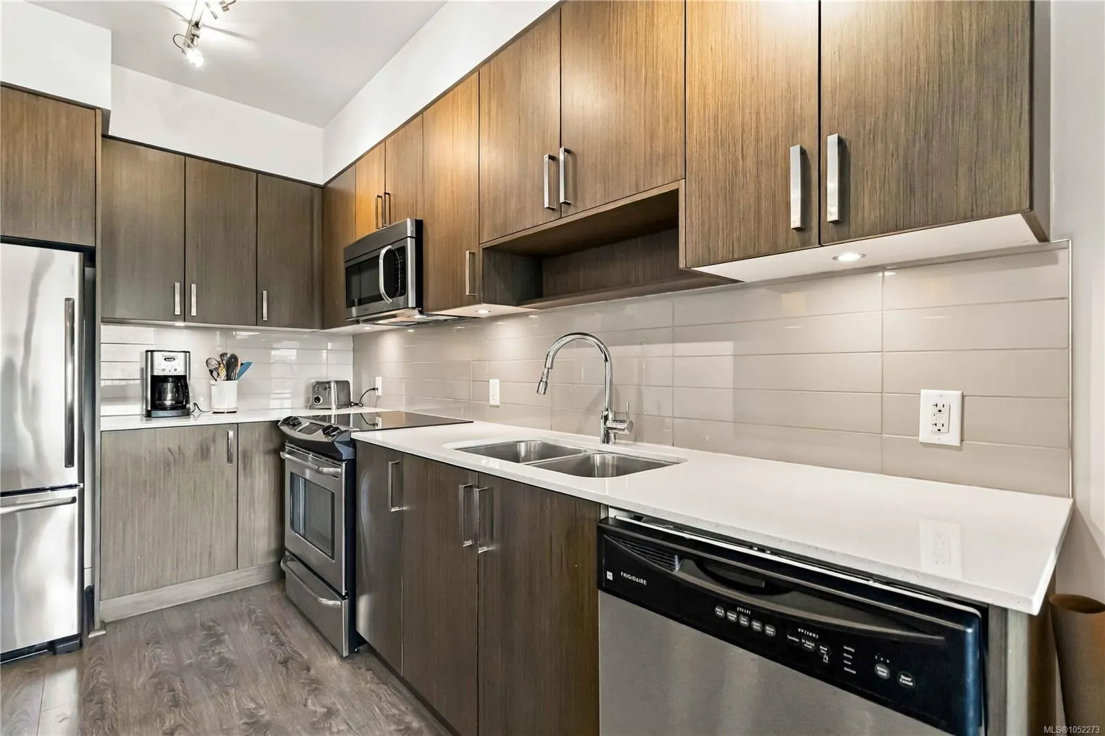 286 Wilfert Rd