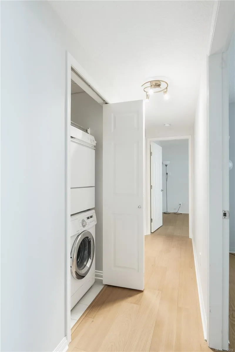 11 Cooperage Pl