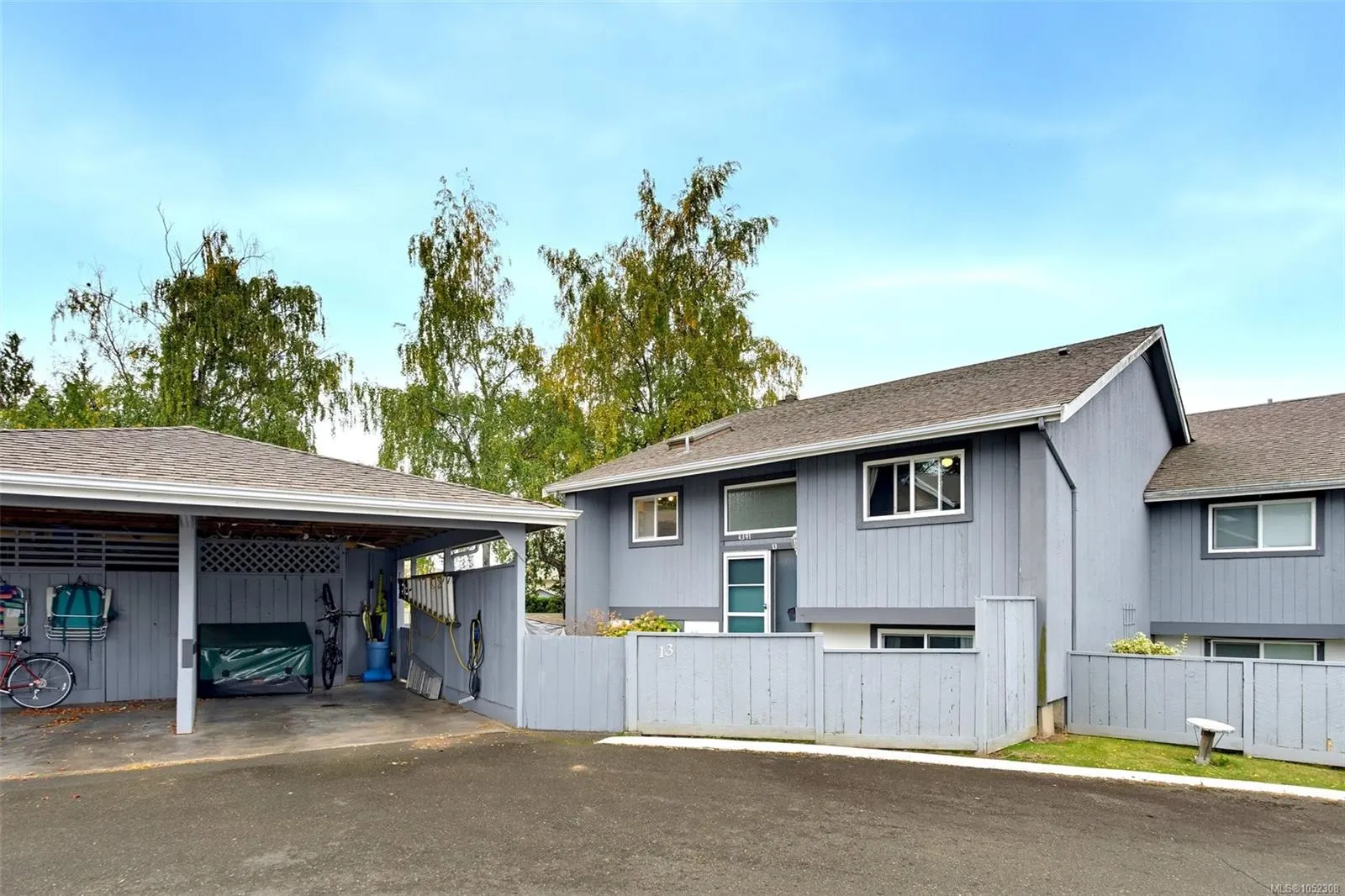 4391 Torquay Dr