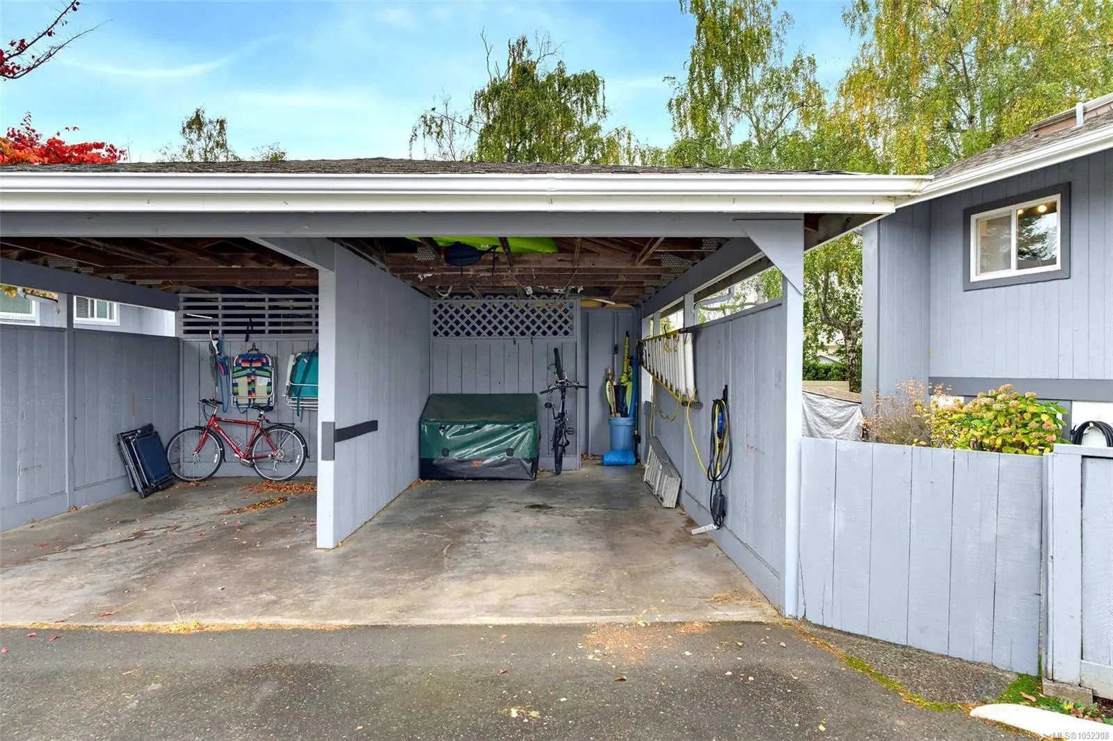 4391 Torquay Dr