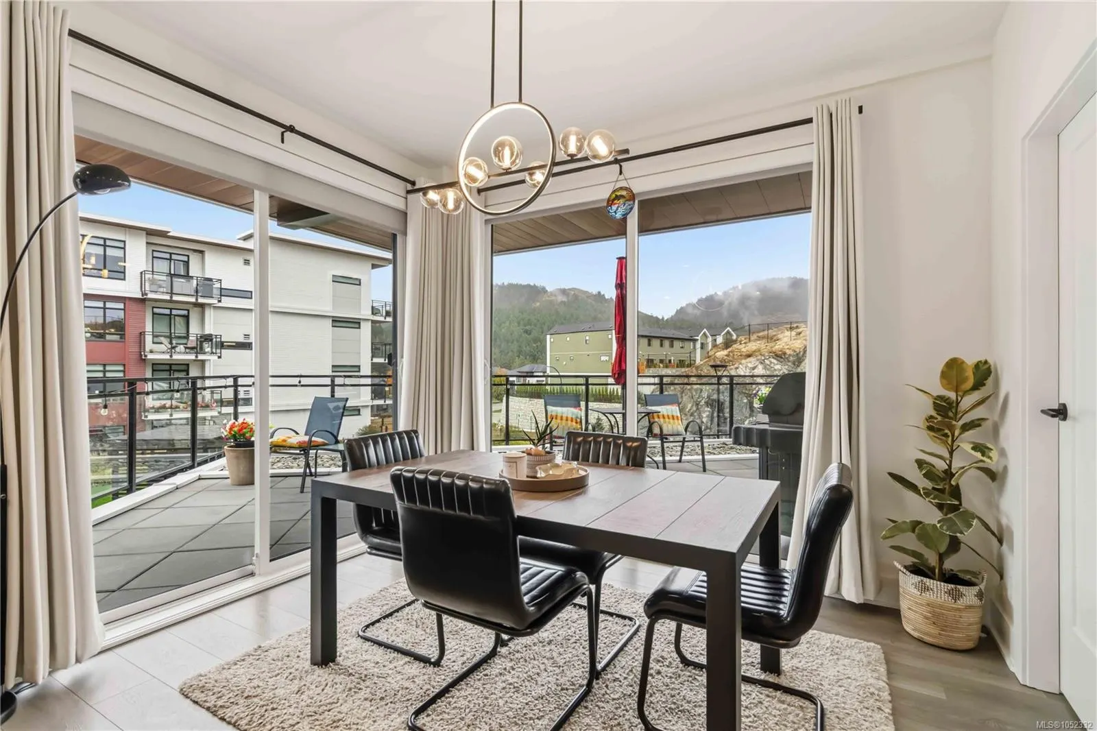 1114 Samar Cres