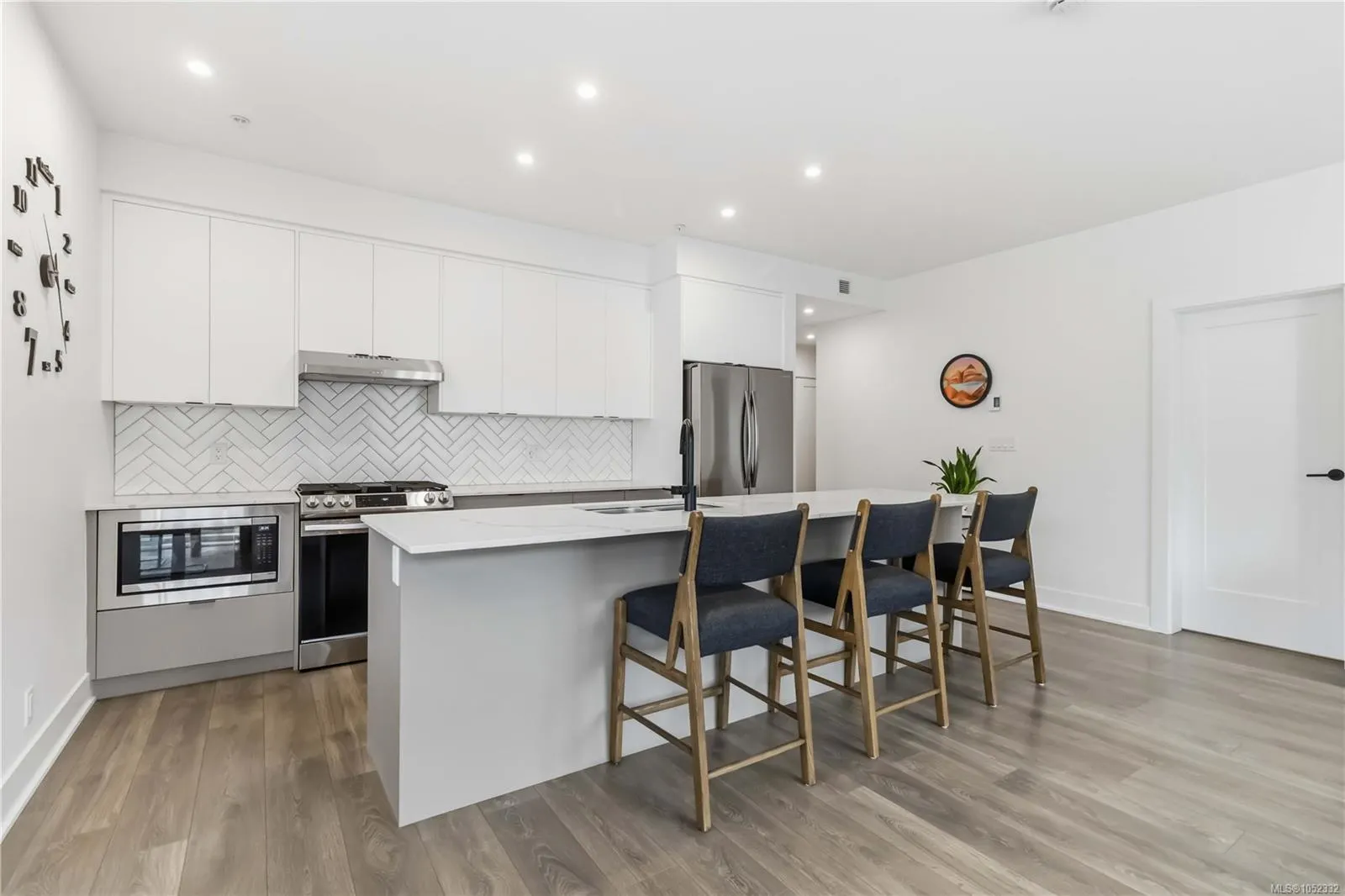 1114 Samar Cres
