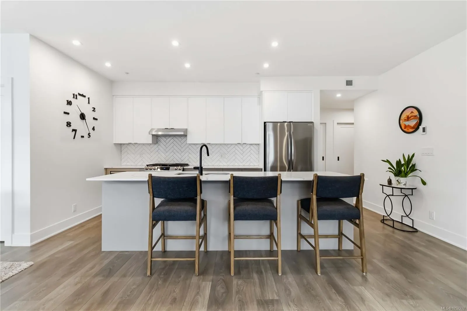 1114 Samar Cres
