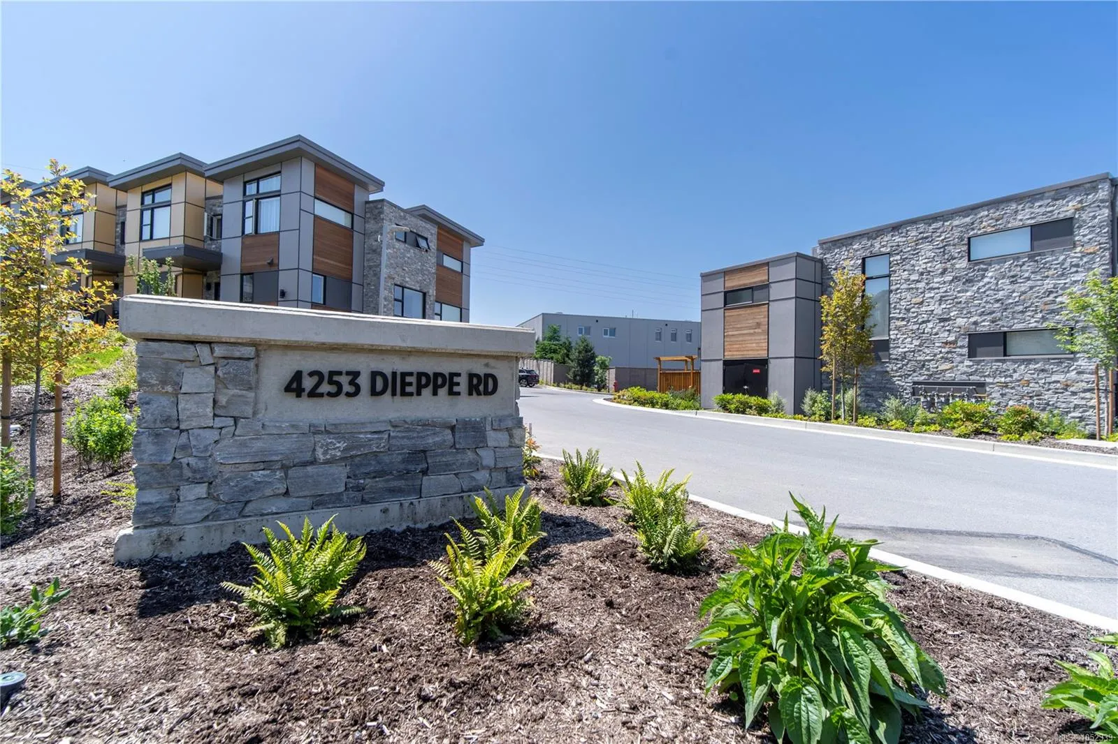 4253 Dieppe Rd