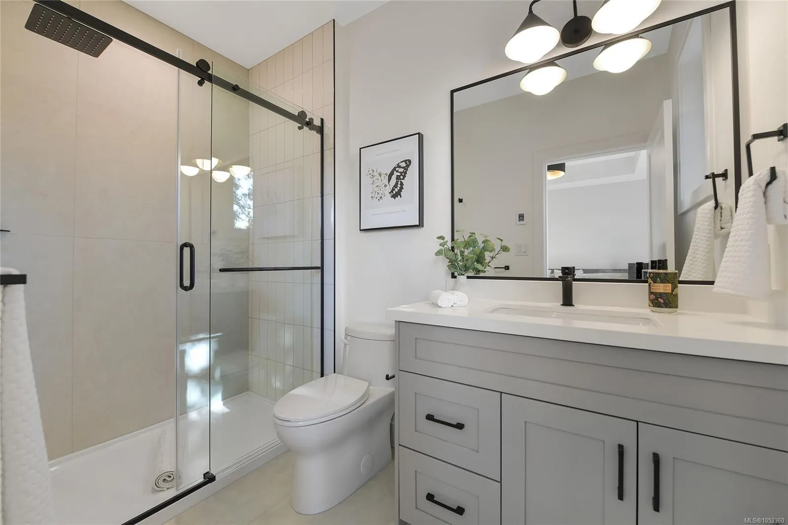 930 Falaise Cres