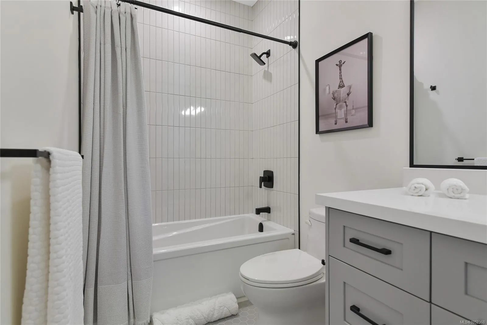 930 Falaise Cres