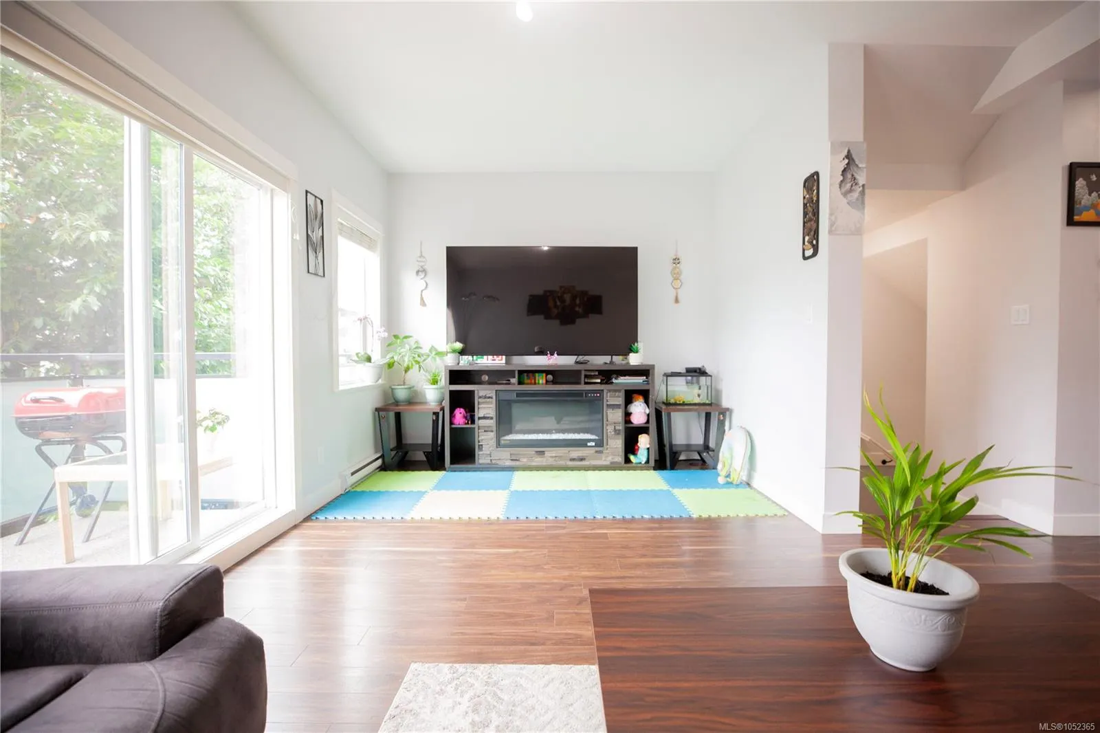 2889 Carlow Rd