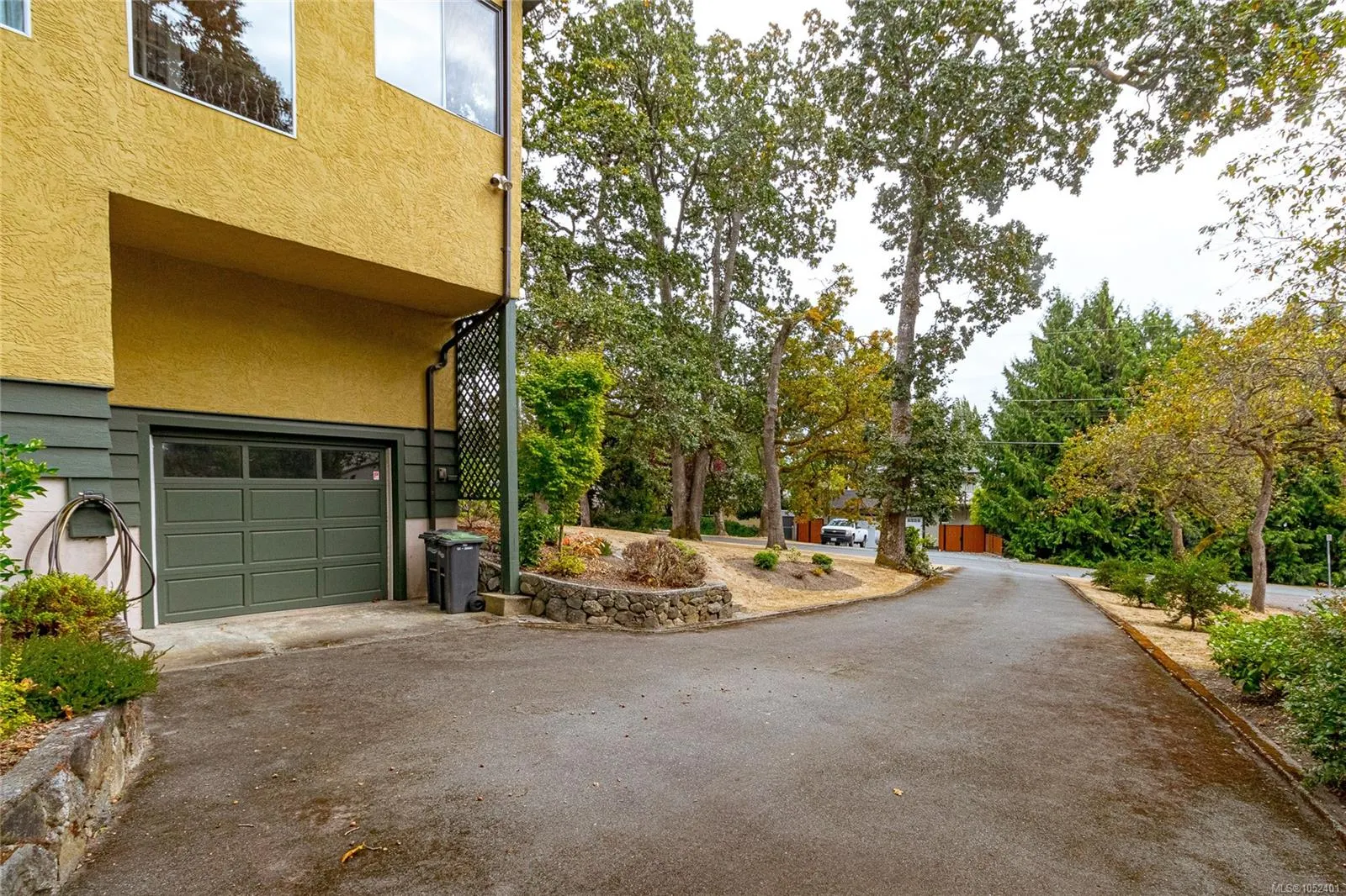 644 Fernhill Rd