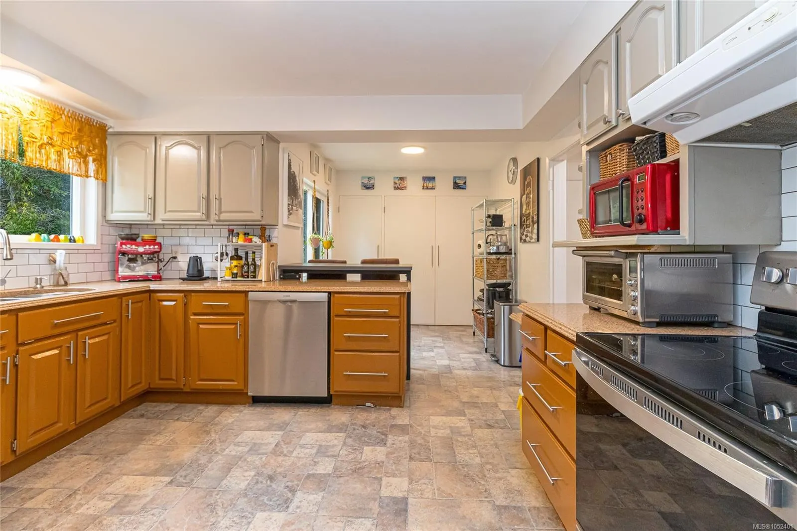 644 Fernhill Rd