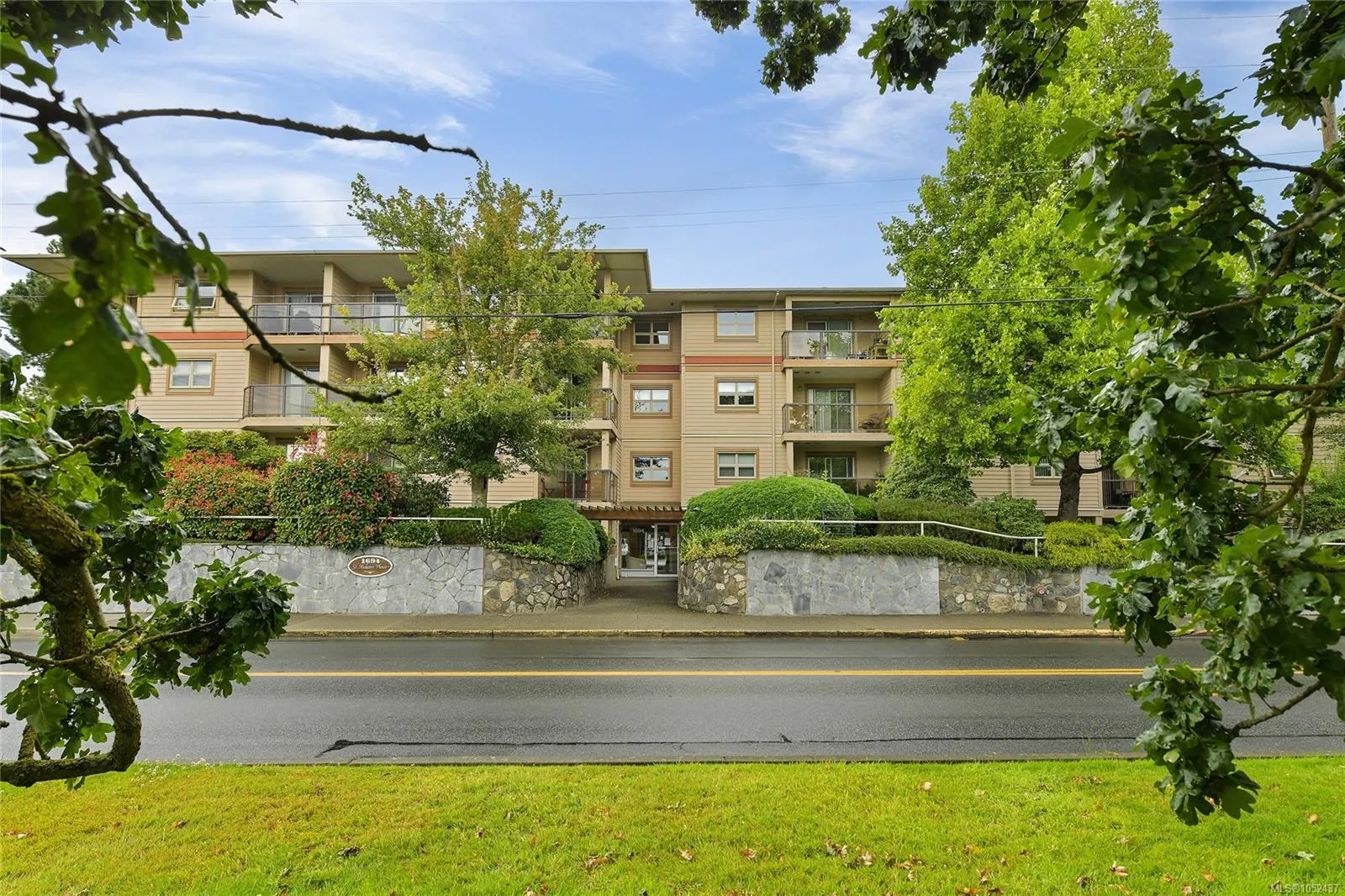 1694 Cedar Hill Cross Rd