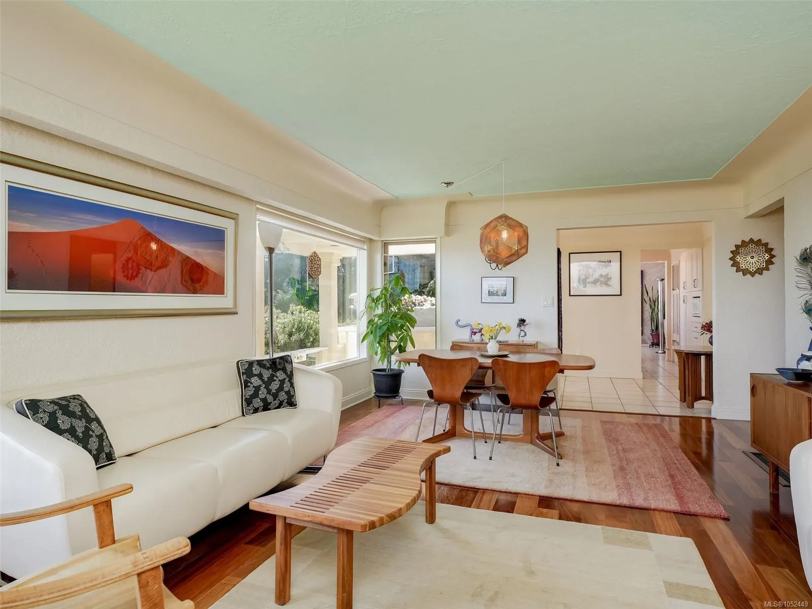 916 Claremont Ave