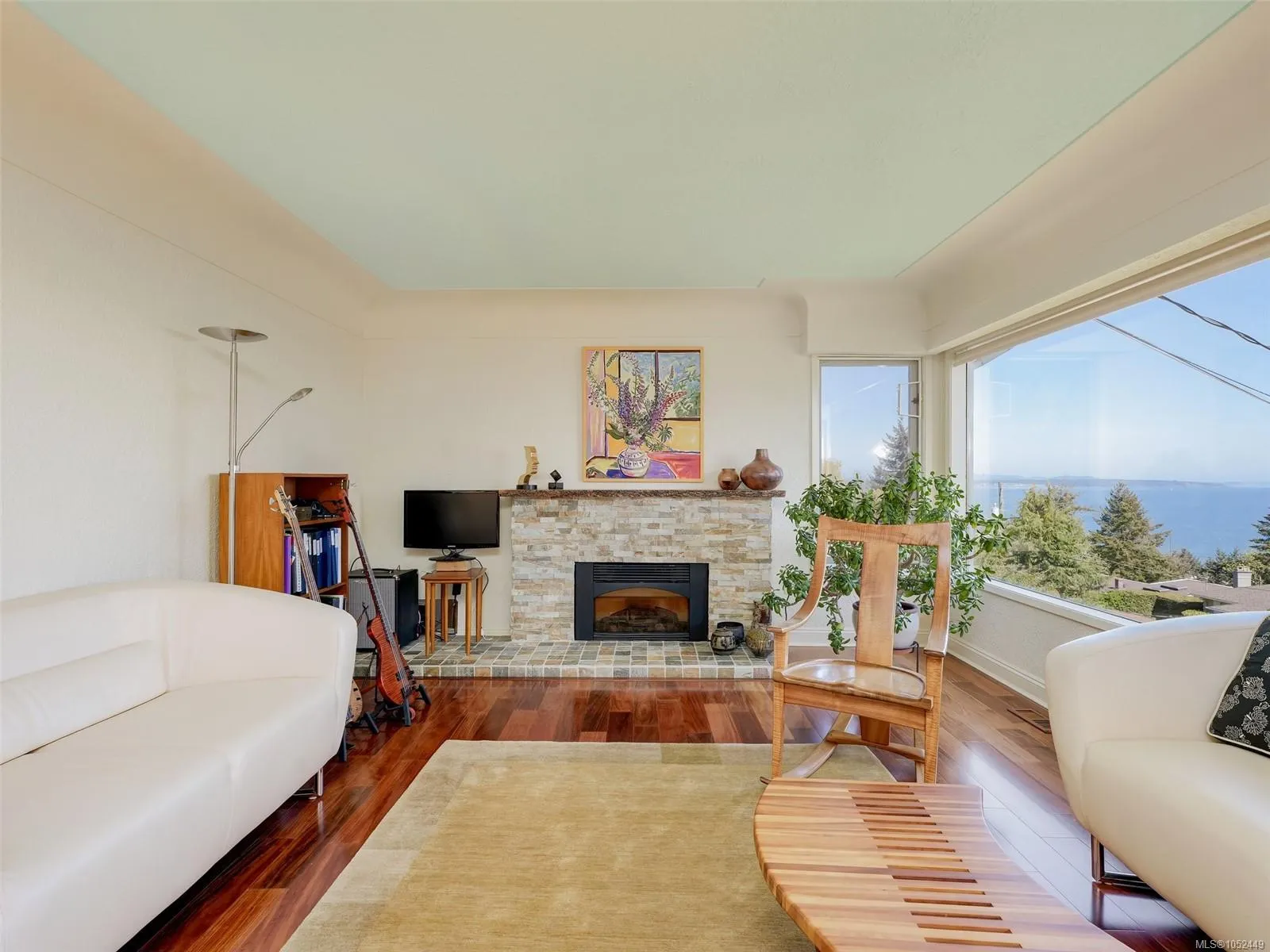 916 Claremont Ave