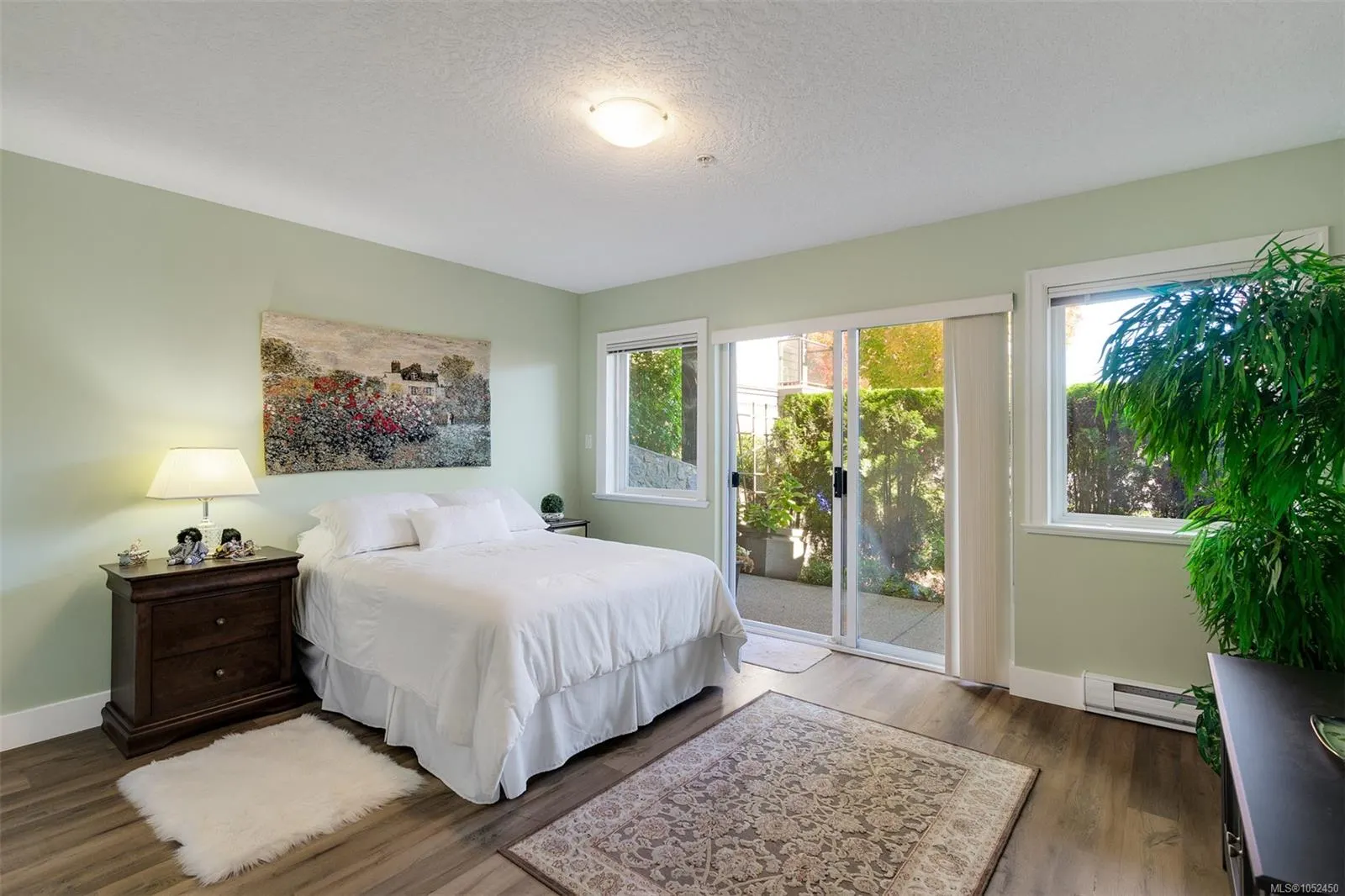 486 Royal Bay Dr
