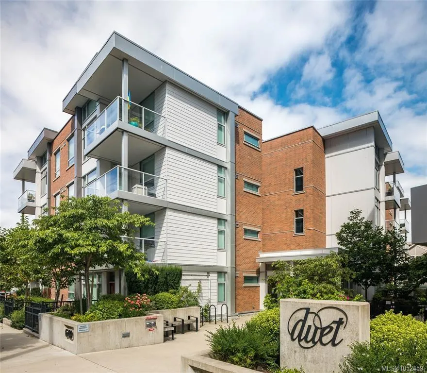 640 Michigan St