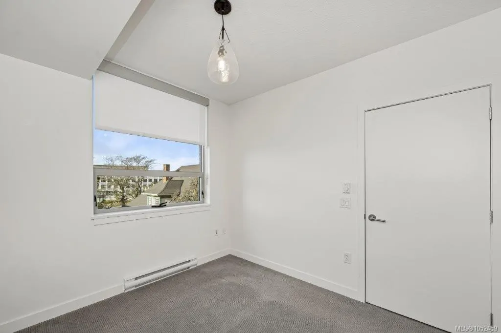 640 Michigan St
