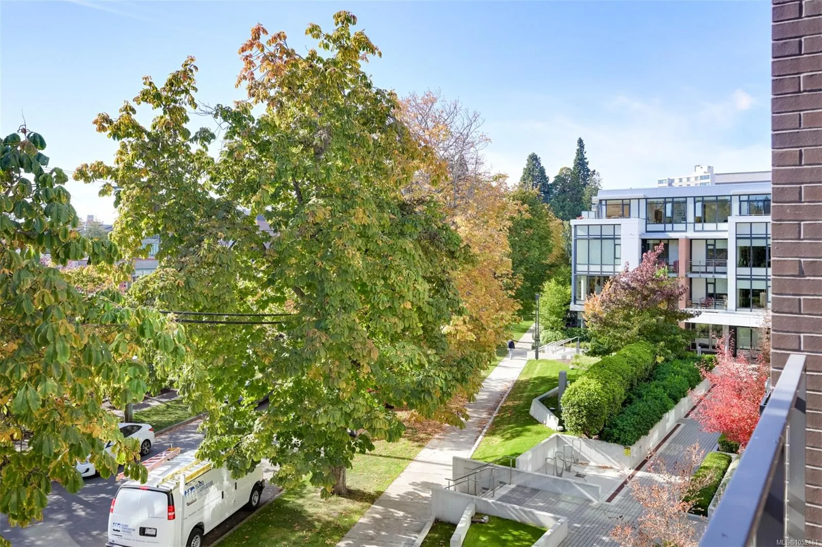 550 Michigan St
