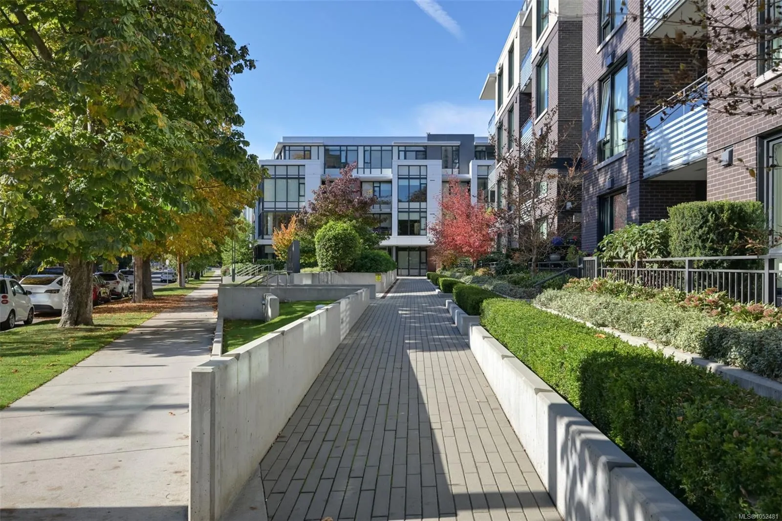 550 Michigan St