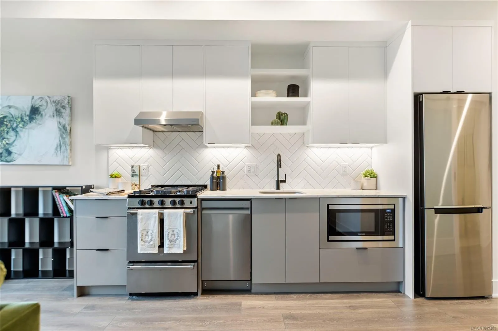 1114 Samar Cres