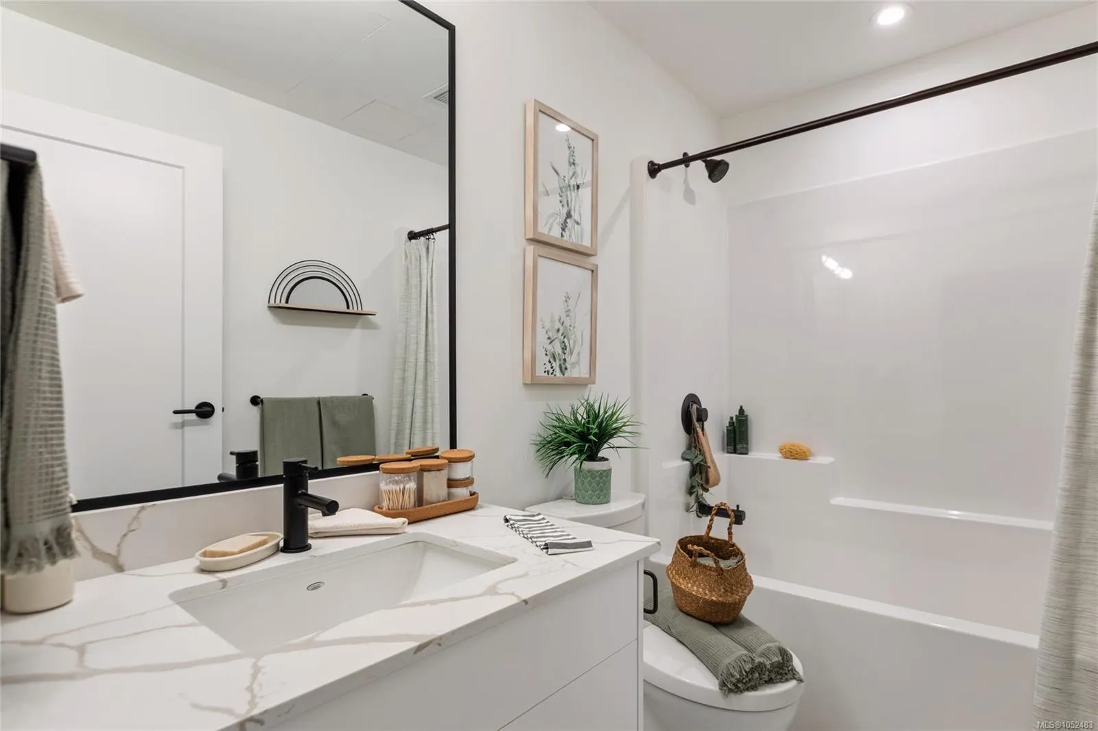 1114 Samar Cres