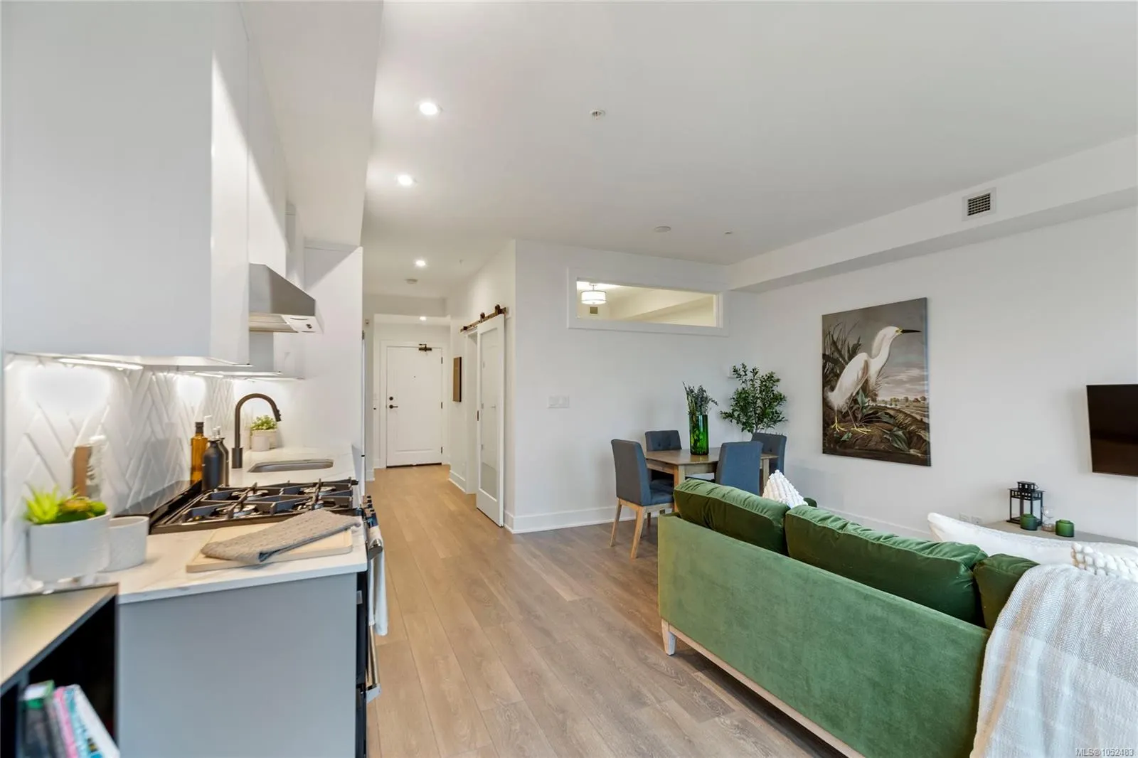 1114 Samar Cres