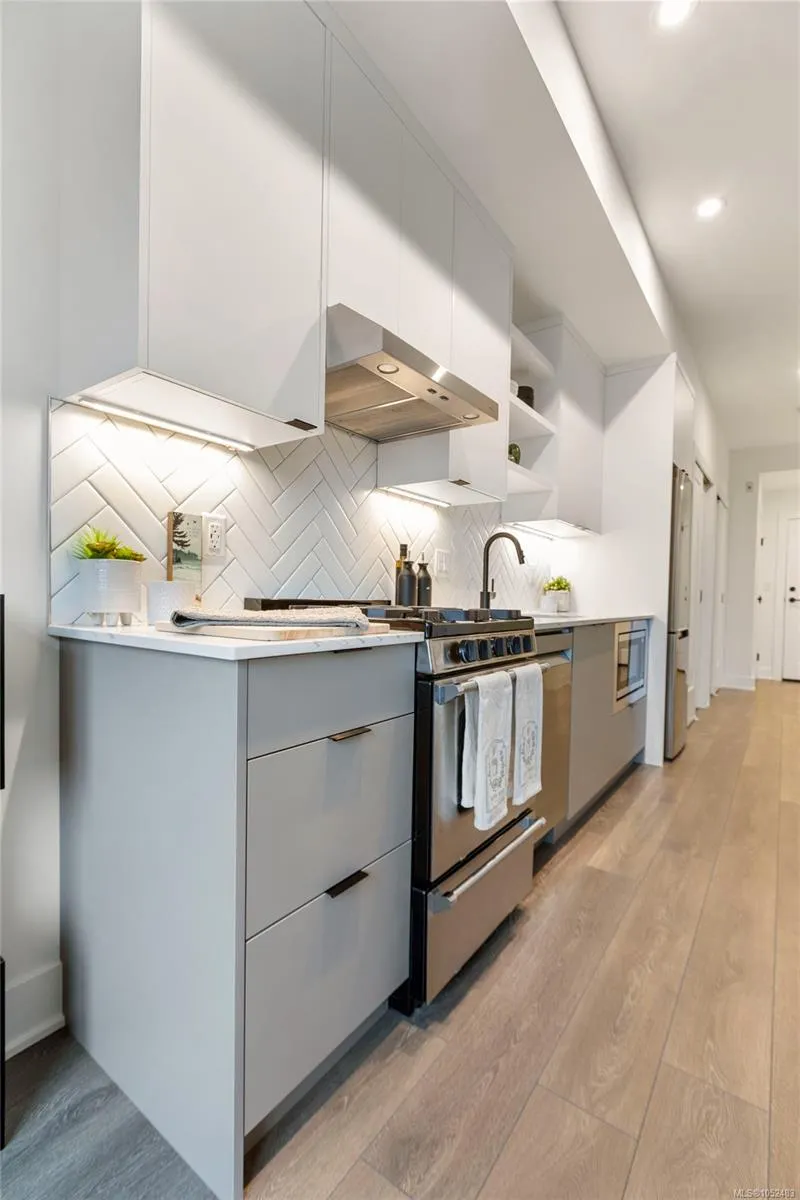 1114 Samar Cres
