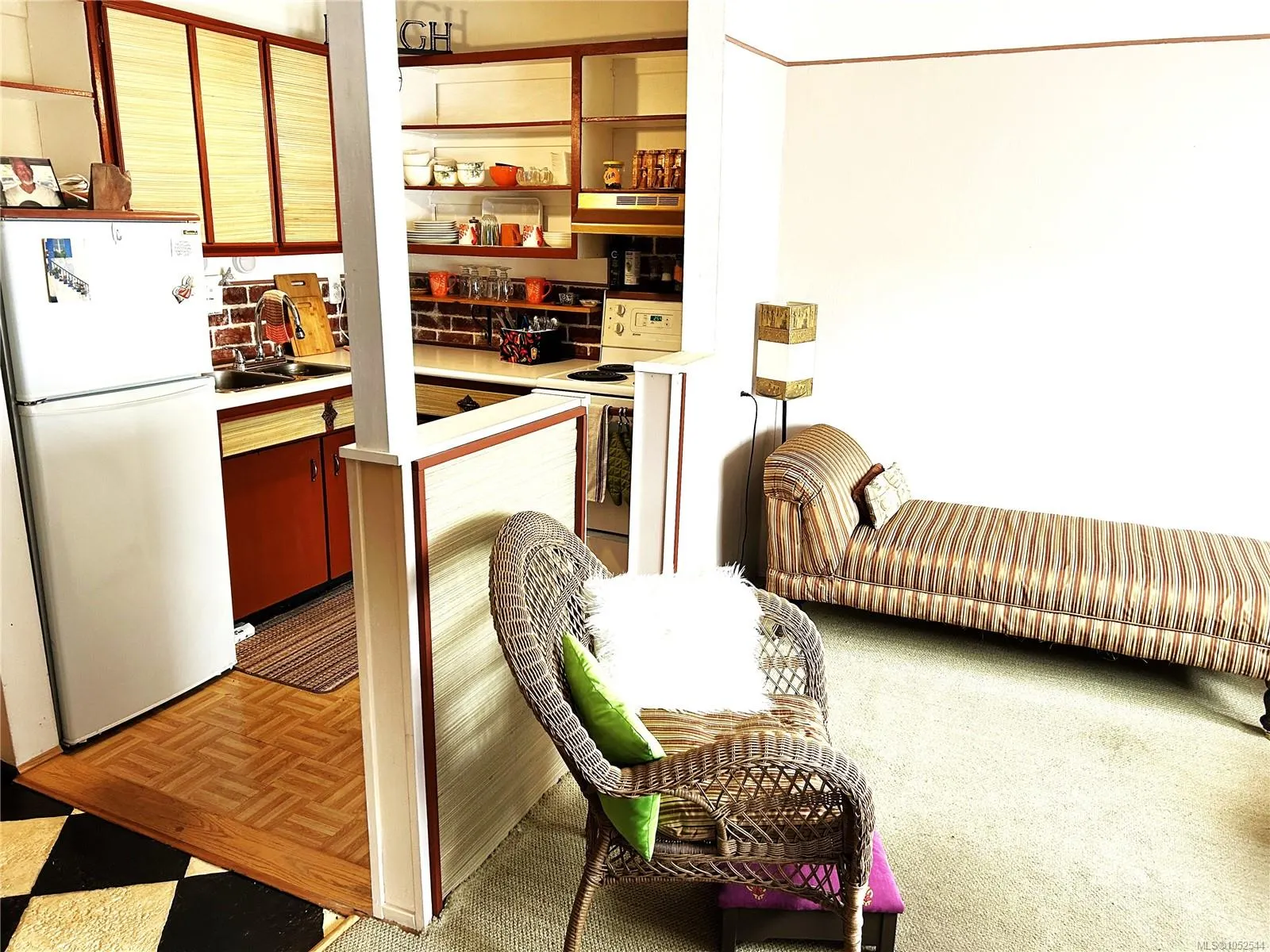 904 HILLSIDE Ave