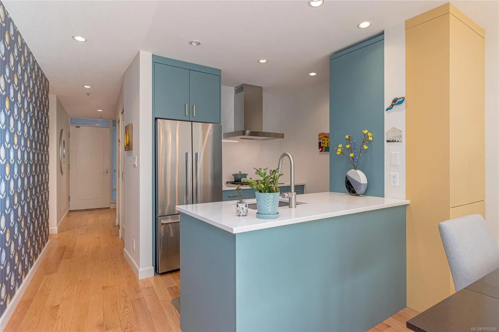 68 Songhees Rd
