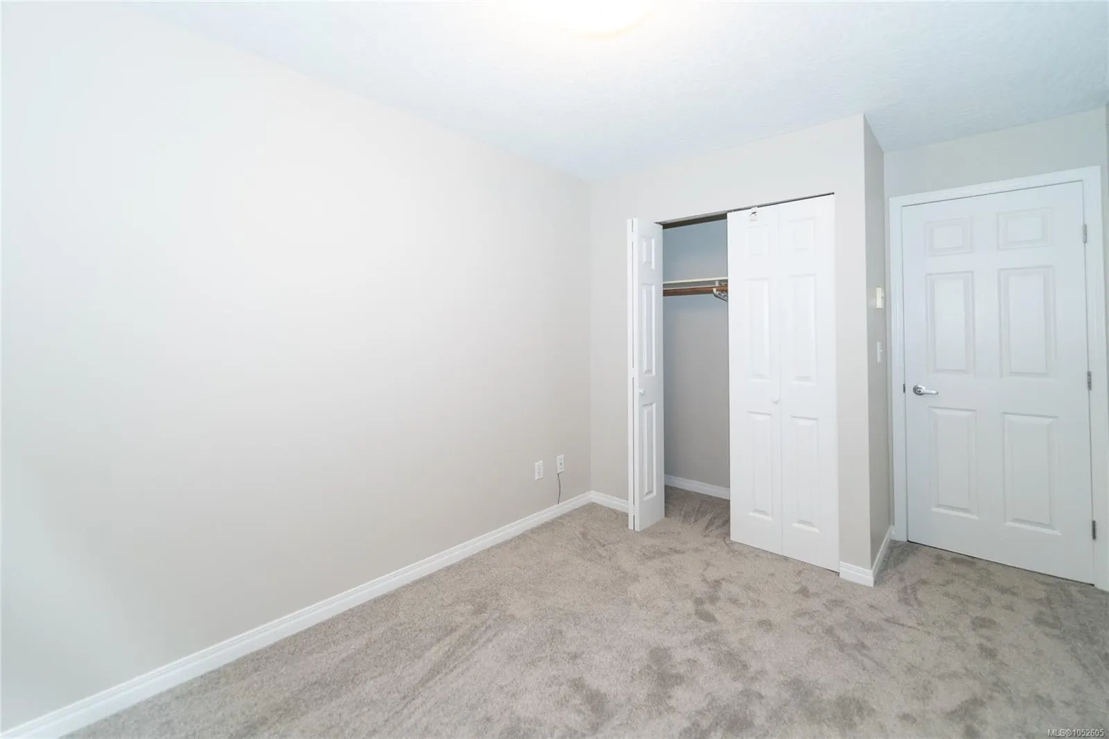 835 Selkirk Ave