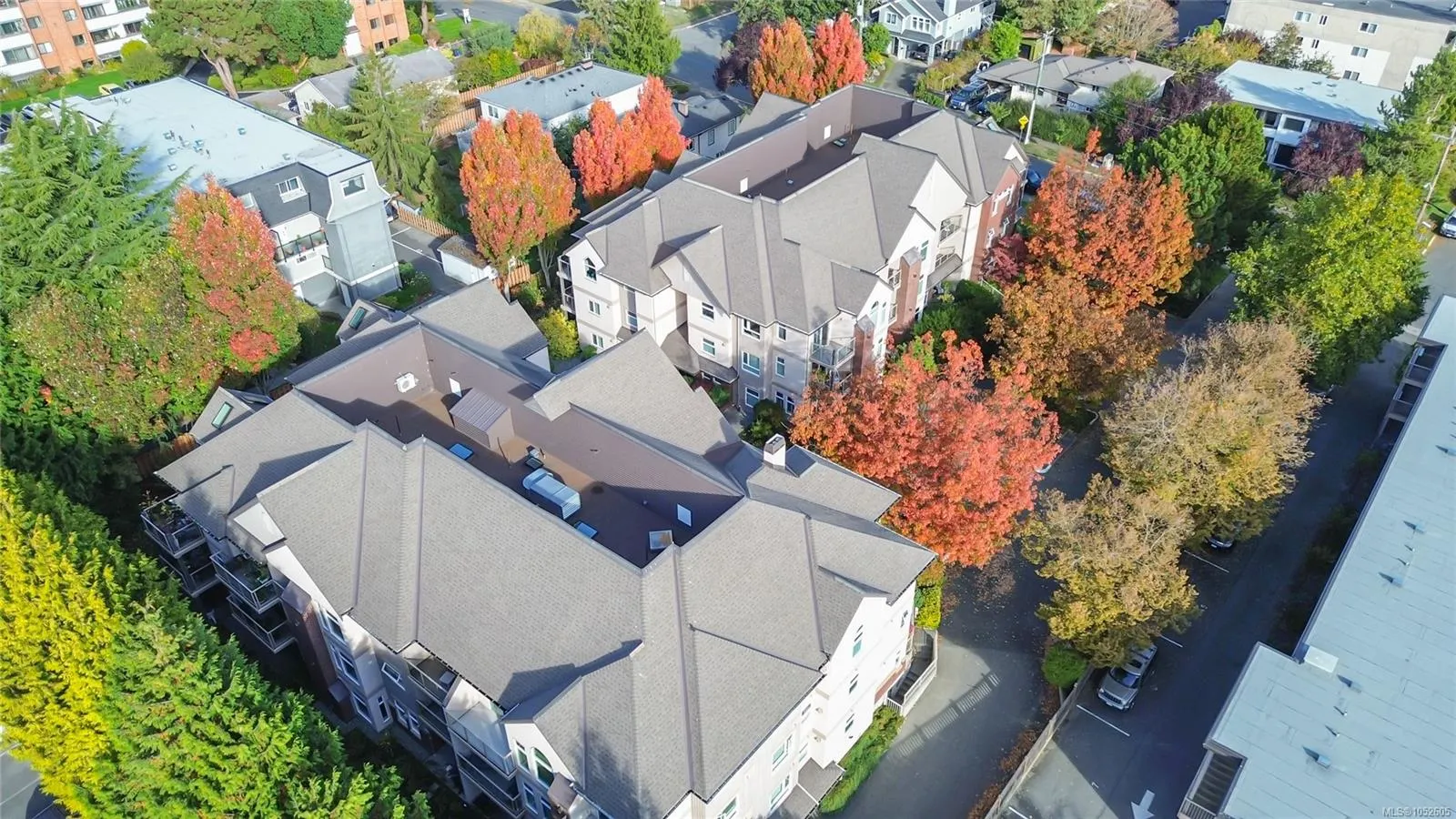 835 Selkirk Ave