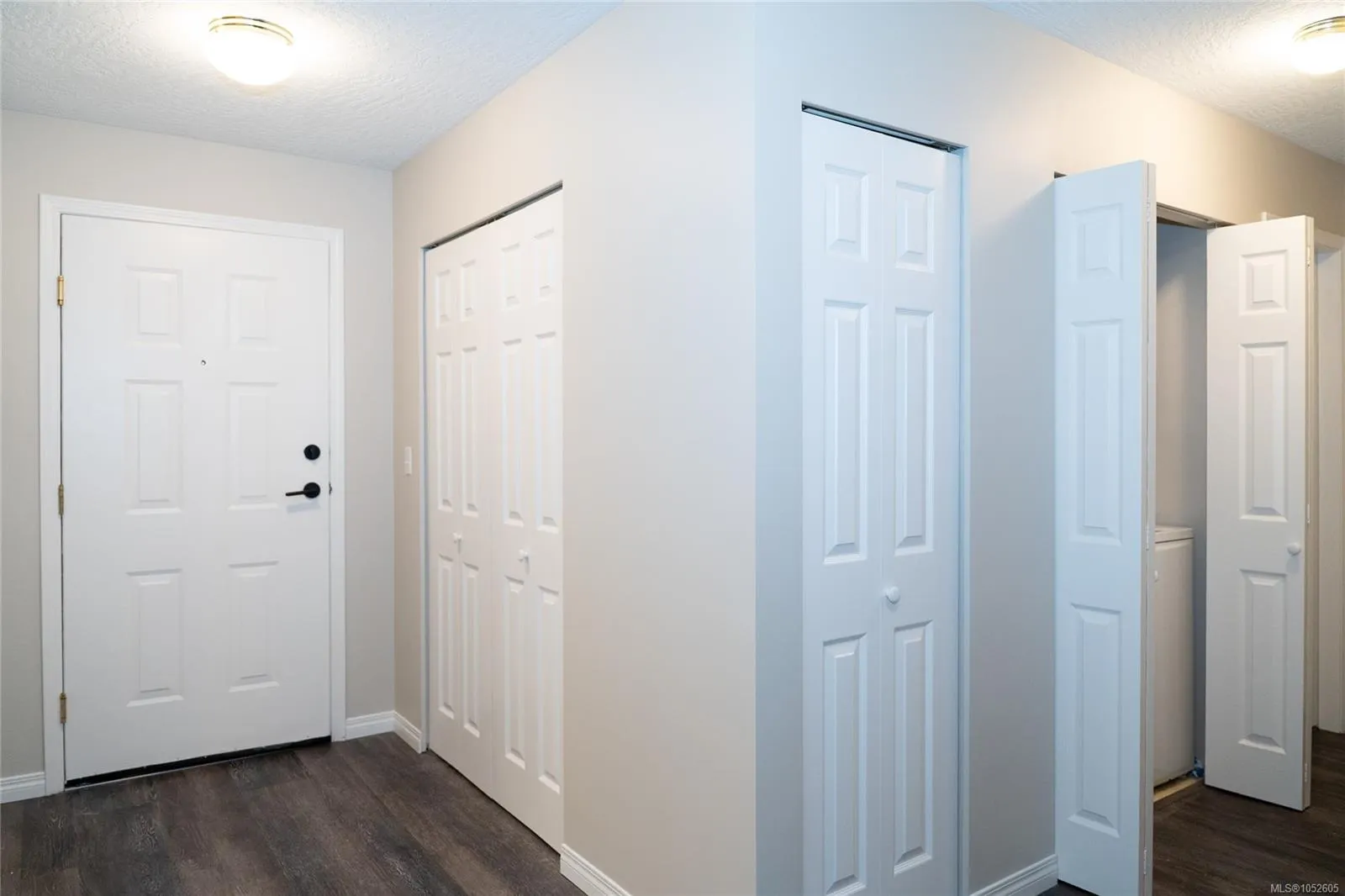 835 Selkirk Ave