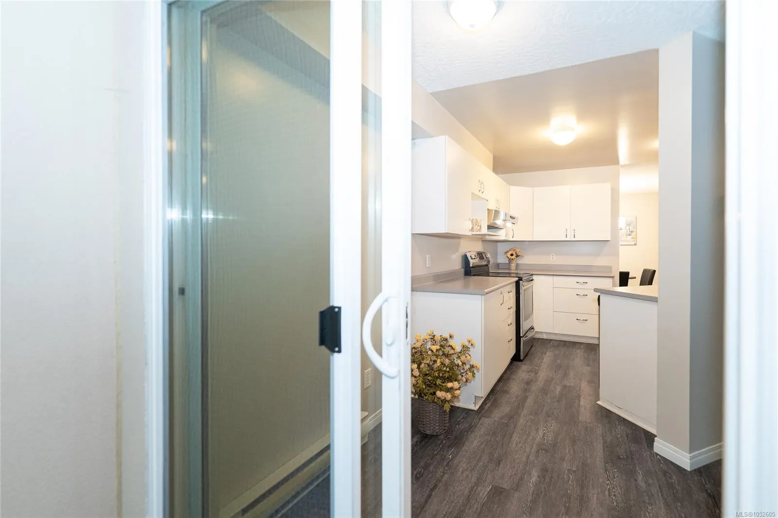 835 Selkirk Ave