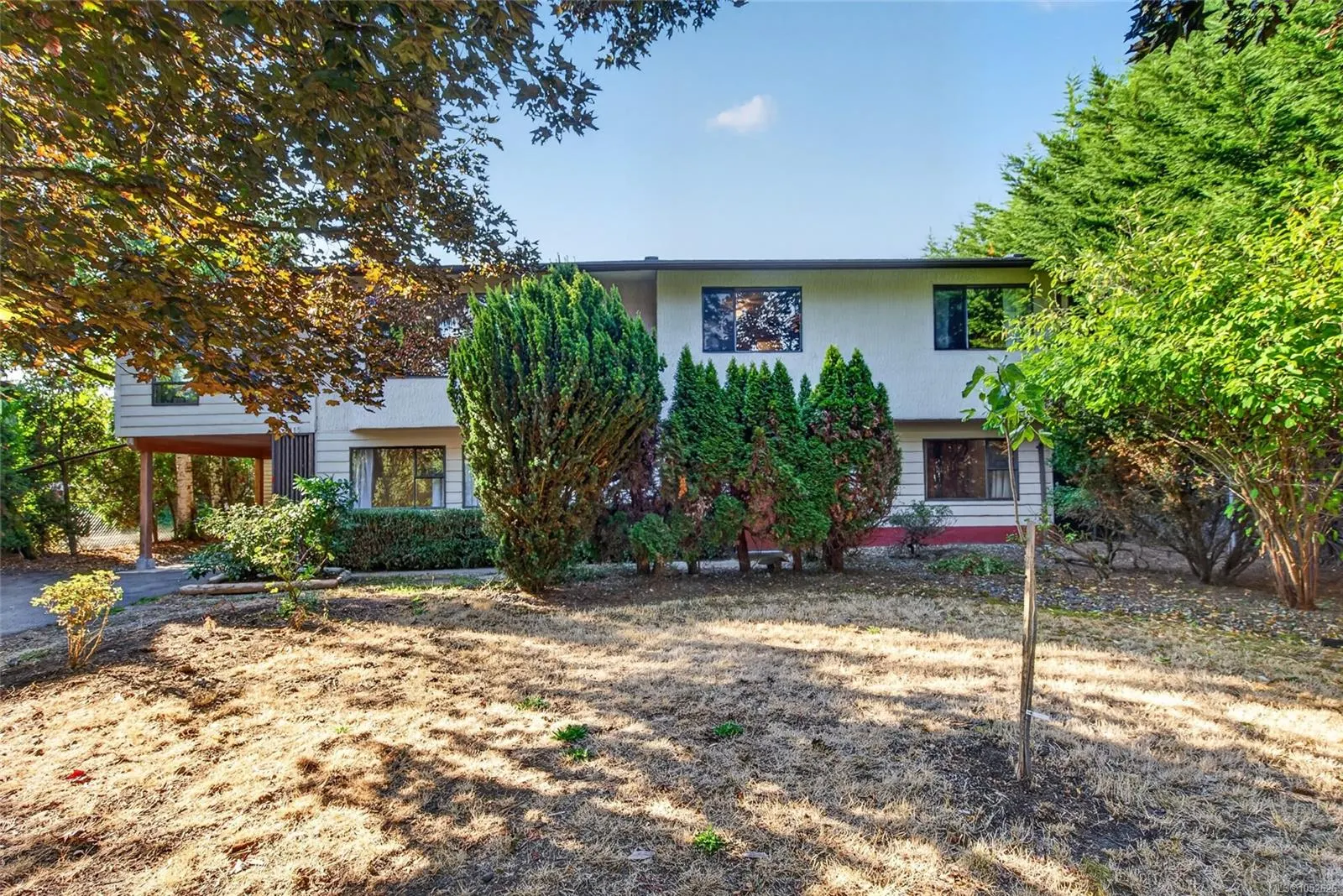 7115 Wallace Dr