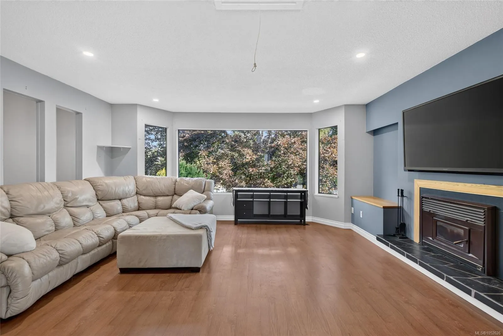 7115 Wallace Dr