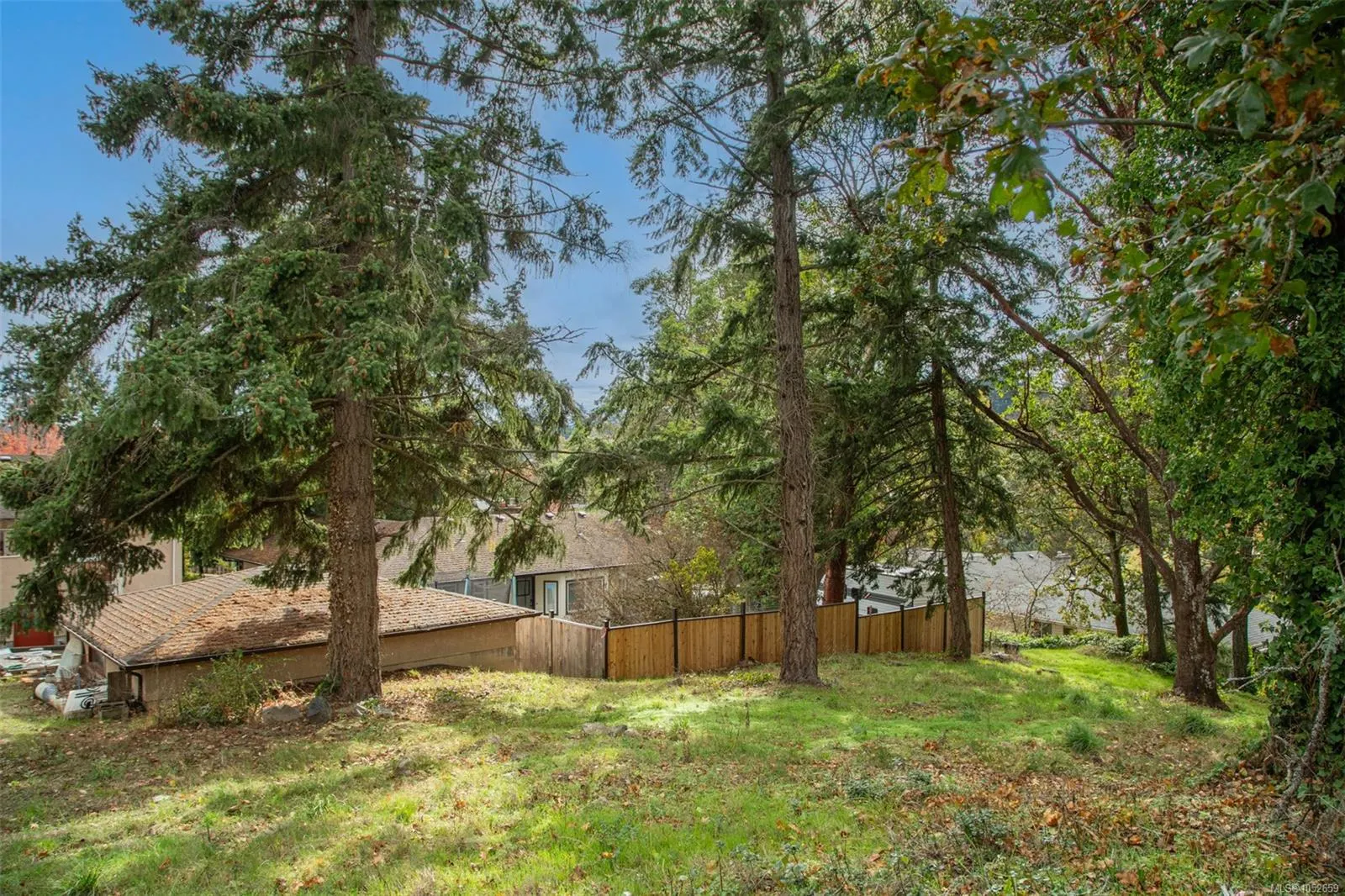 Lot 1 Helmcken Rd