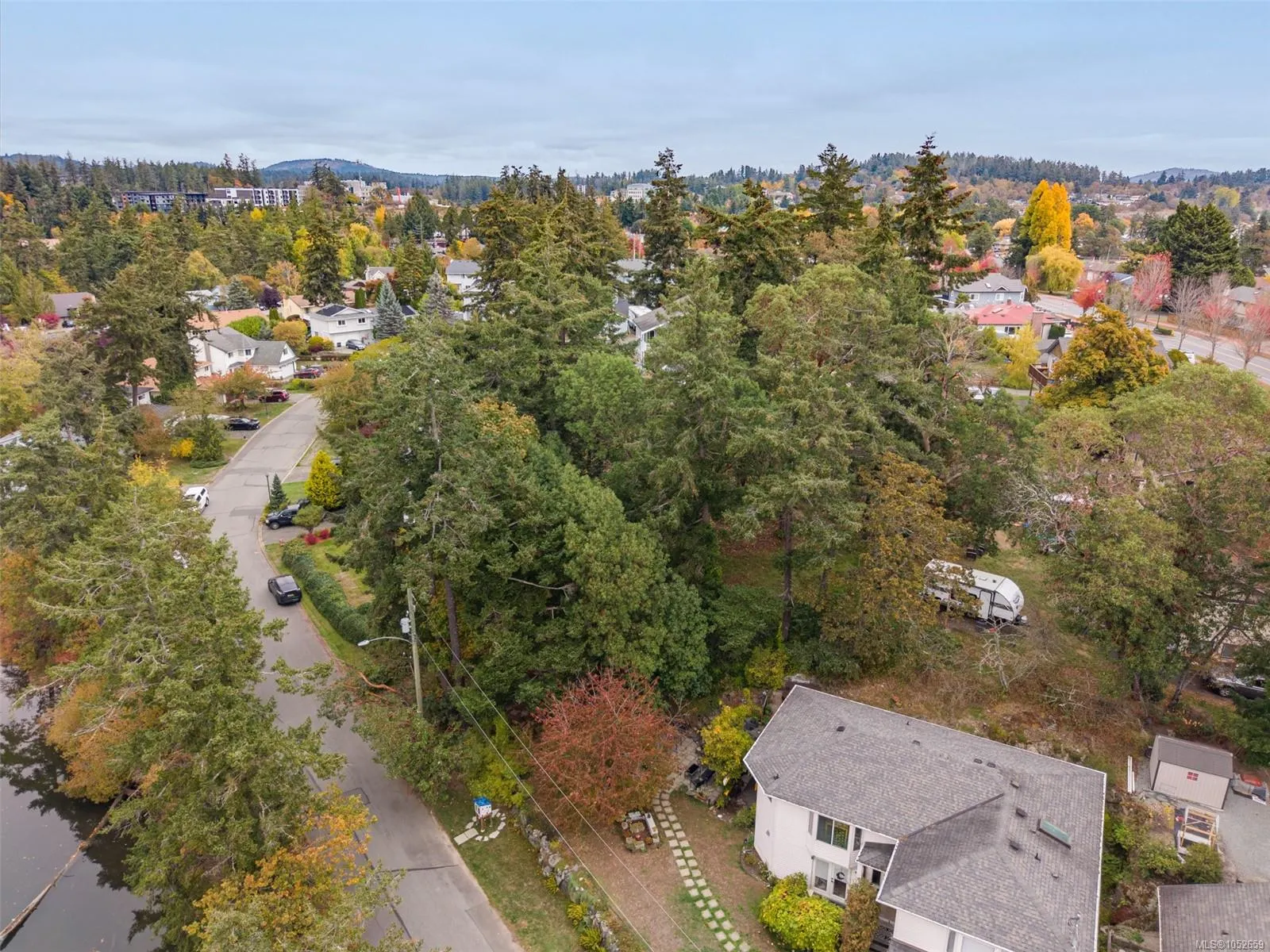Lot 1 Helmcken Rd